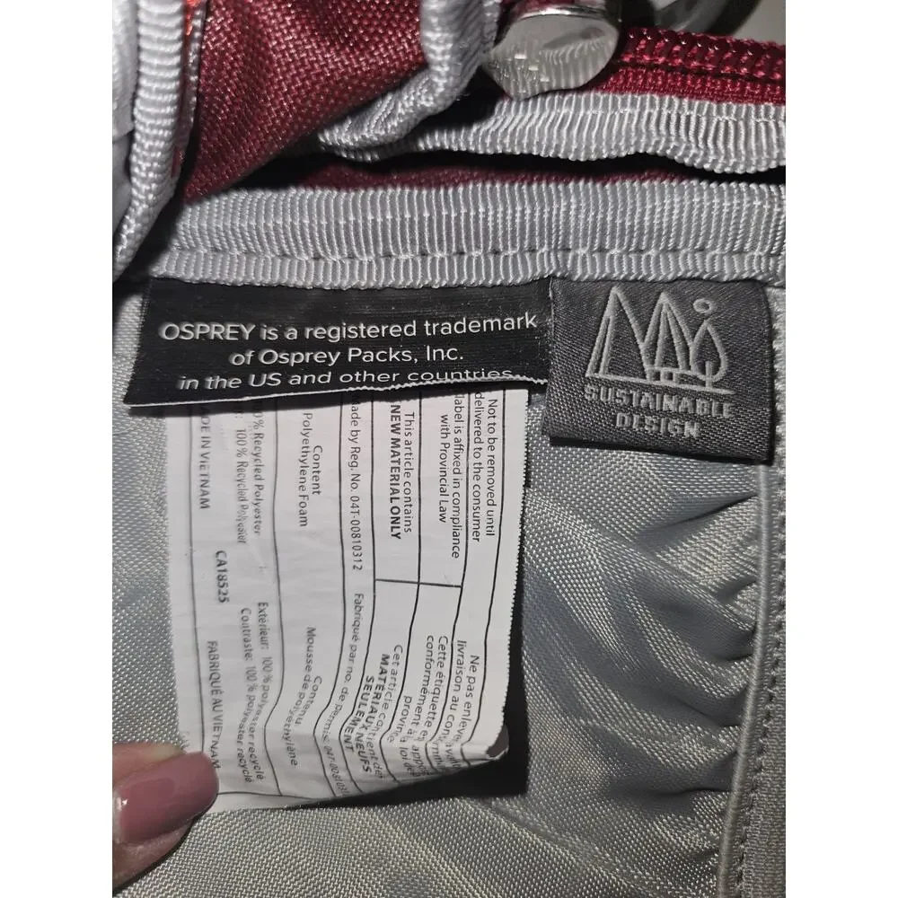 Osprey Daylite Daypack Backpack Red Gray Hiking Travel Outdoor 16x10x6